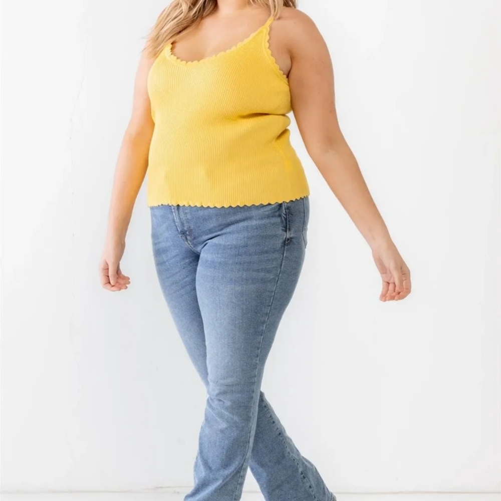 PLUS Vibrant Yellow Fitted Ribbed Ruffle Sleeveless Camisole 3X - Picture 3 of 4